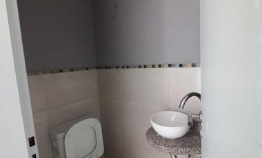 Local en esquina con renta en Banfield Este