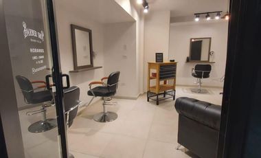 Local en esquina con renta en Banfield Este