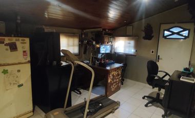 CASA SOBRE AMPLIO LOTE