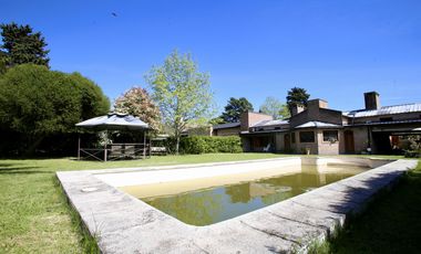 Casa en venta en Villa Elisa