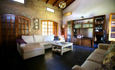 Casa en venta en Villa Elisa