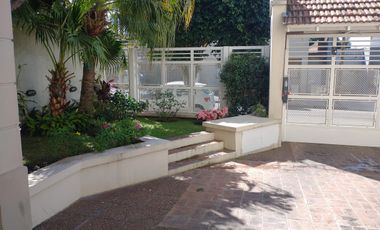 Departamento tipo loft en complejo moderno. - Olivos