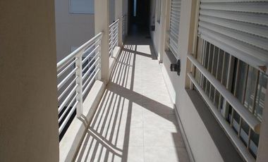 Departamento tipo loft en complejo moderno. - Olivos