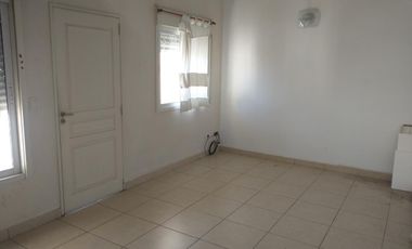 Departamento tipo loft en complejo moderno. - Olivos