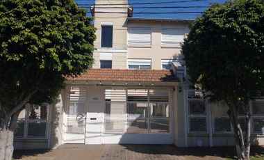 Departamento tipo loft en complejo moderno. - Olivos