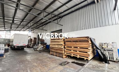 Inmueble Logístico e Industrial con T2 en Munro