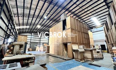 Inmueble Logístico e Industrial con T2 en Munro