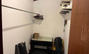 Gran salon sobre 700 mts de lote a 1 cuadra de Jumbo!