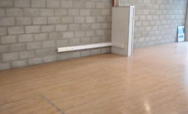 Excelente local en zona comercial 180m2 - Martínez Ideal Banco,Financiera ó Casa Cambio