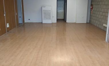 Excelente local en zona comercial 180m2 - Martínez Ideal Banco,Financiera ó Casa Cambio