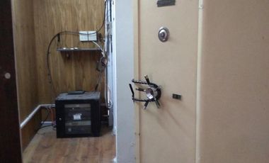 Excelente local en zona comercial 180m2 - Martínez Ideal Banco,Financiera ó Casa Cambio