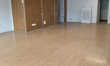 Excelente local en zona comercial 180m2 - Martínez Ideal Banco,Financiera ó Casa Cambio