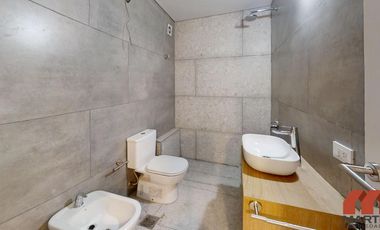Casa en venta en Martinez, 5 amb en 3 plantas con jardín
