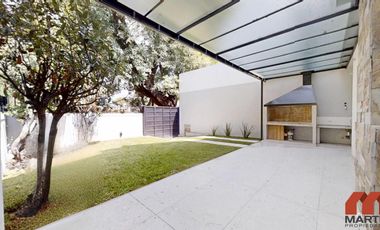 Casa en venta en Martinez, 5 amb en 3 plantas con jardín