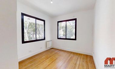 Casa en venta en Martinez, 5 amb en 3 plantas con jardín