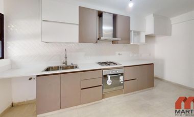 Casa en venta en Martinez, 5 amb en 3 plantas con jardín