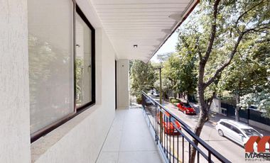 Casa en venta en Martinez, 5 amb en 3 plantas con jardín