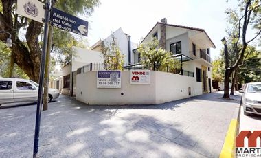 Casa en venta en Martinez, 5 amb en 3 plantas con jardín