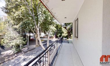 Casa en venta en Martinez, 5 amb en 3 plantas con jardín
