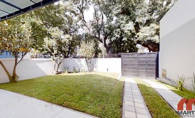 Casa en venta en Martinez, 5 amb en 3 plantas con jardín