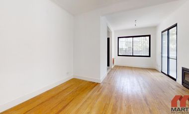 Casa en venta en Martinez, 5 amb en 3 plantas con jardín