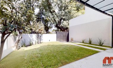 Casa en venta en Martinez, 5 amb en 3 plantas con jardín