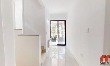 Casa en venta en Martinez, 5 amb en 3 plantas con jardín