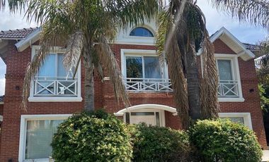 Casa en alquiler temporal - Barrio El Rocio, Canning