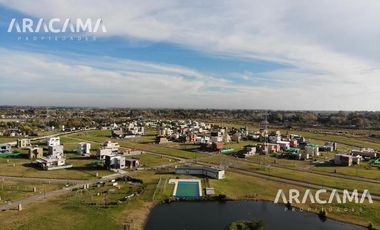 Casa en VENTA de 3 ambientes en Barrio Privado Laguna Azul - Carlos Spegazzini.