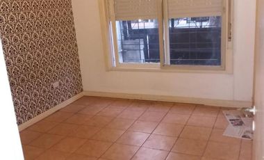 Casa en venta, 3 ambientes con cochera, APTA CREDITO