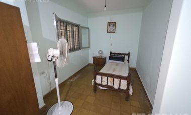 Casa 3 Habitacioenes con cochera y patio