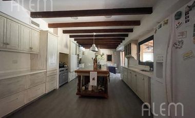 Casa en  alquiler en Saint Thomas Este Canning