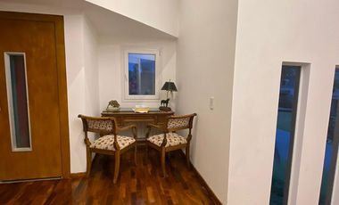 Casa 6 ambientes 3 plantas con ascensor venta - Abril