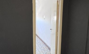 Venta departamento 4 ambientes con balcón en Wilde
