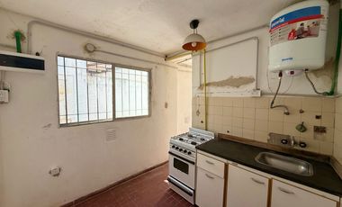 PH de 2 ambientes en lobos al 200 - Wilde