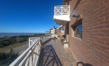 Departamento  en Costa del Este.