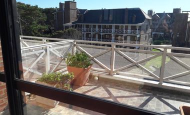 Departamento  en Costa del Este.