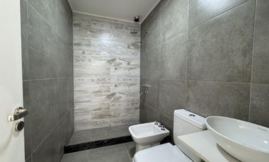 VENTA Funes Norte –Casa en Planta Baja con Piscina, 2 dormit