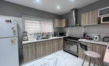 Casa en Lanús Este – Confort y calidad en cada espacio