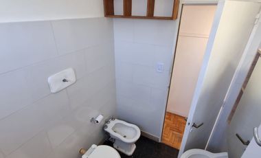 Vicente López - Luminoso Departamento de 1 amb en edificio Apto profesional!!