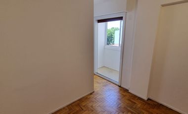 Vicente López - Luminoso Departamento de 1 amb en edificio Apto profesional!!