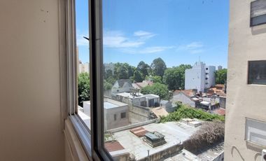 Vicente López - Luminoso Departamento de 1 amb en edificio Apto profesional!!