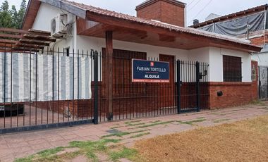 Casa en alquiler en Lomas oeste
