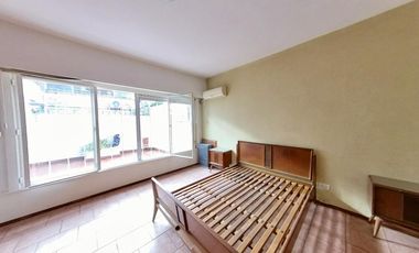 OPORTUNIDAD!!! Semipiso en PH 1º PISO sin expensas en Temperley Este