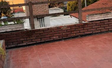 OPORTUNIDAD!!! Semipiso en PH 1º PISO sin expensas en Temperley Este