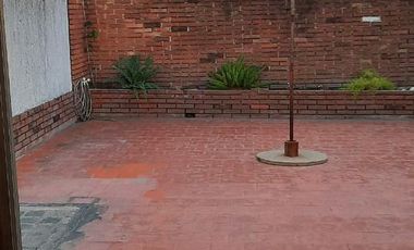 OPORTUNIDAD!!! Semipiso en PH 1º PISO sin expensas en Temperley Este