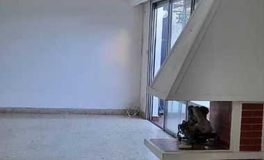 OPORTUNIDAD!!! Semipiso en PH 1º PISO sin expensas en Temperley Este