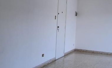 OPORTUNIDAD!!! Semipiso en PH 1º PISO sin expensas en Temperley Este