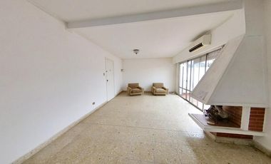 OPORTUNIDAD!!! Semipiso en PH 1º PISO sin expensas en Temperley Este