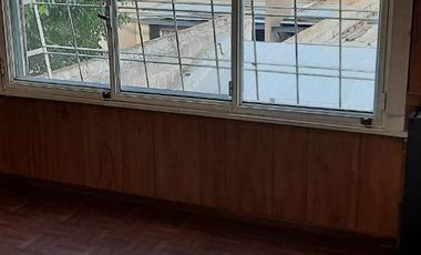 OPORTUNIDAD!!! Semipiso en PH 1º PISO sin expensas en Temperley Este